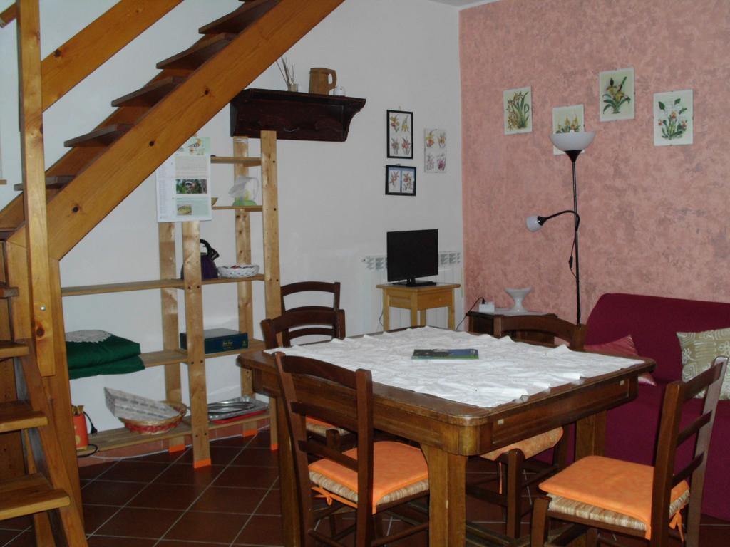 Agriturismo Ca Rossano Licciana Nardi ภายนอก รูปภาพ